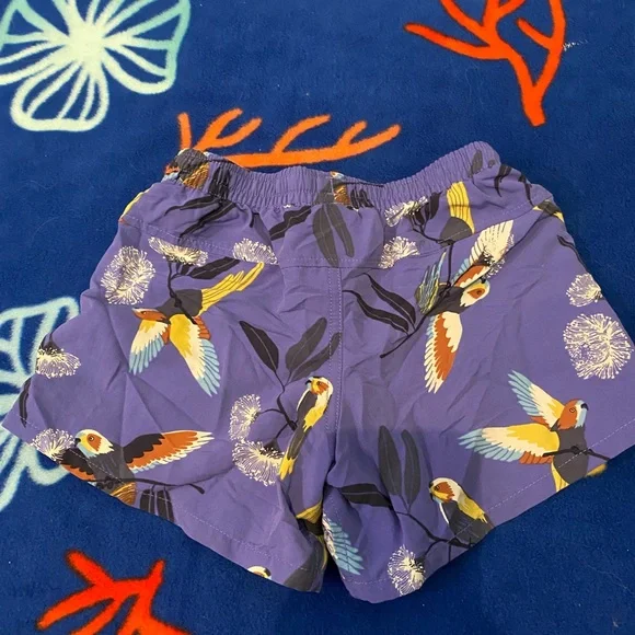 Patagonia Women's Purple Patterned Shorts - Picture 2 of 2